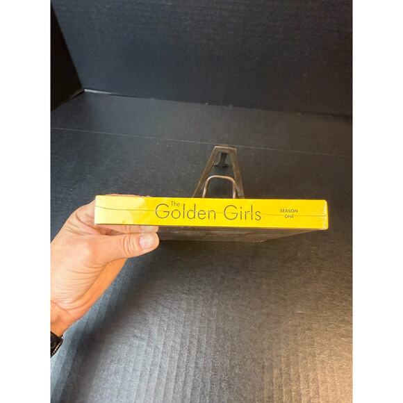 Brand New Sealed The Golden Girls Complete First Season 1 (DVD,2004) 3-Disc Set - Picture 4 of 6